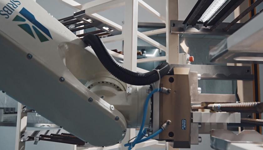 机器人成果转化服务中心